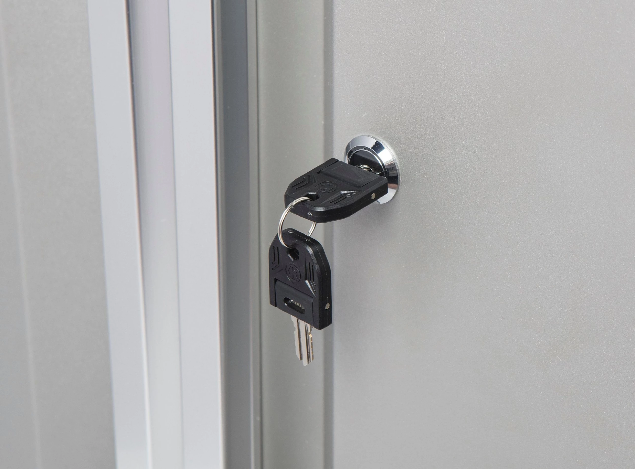 Kobalt Garage Cabinets 36-in W x 72-in H x 18.5-in D Steel Freestanding Garage Cabinet 3 Kobalt Garage Cabinets 36-in W x 72-in H x 18.5-in D Steel Freestanding Garage Cabinet - Image 3