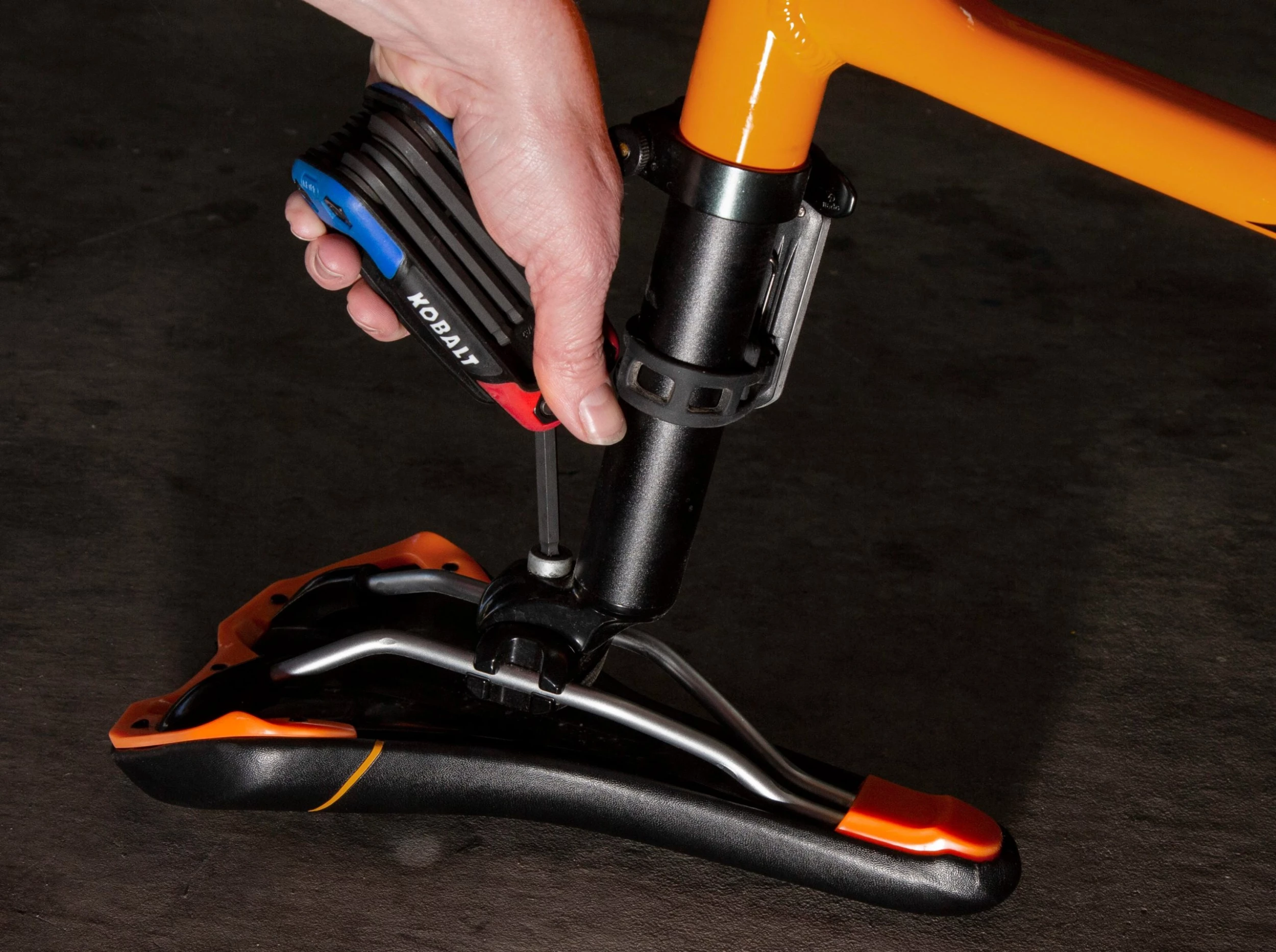 Kobalt Hex Keys & Torx Keys 17-key Standard (Sae) and Metric Combination Folding Hex Key Set 7 Kobalt Hex Keys & Torx Keys 17-key Standard (Sae) and Metric Combination Folding Hex Key Set - Image 7